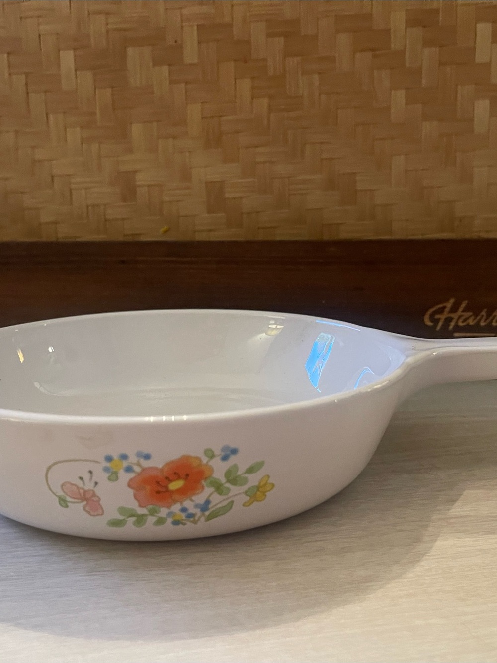 Corning Ware 'Wildflower' pattern handled skillet pan P-83-B
